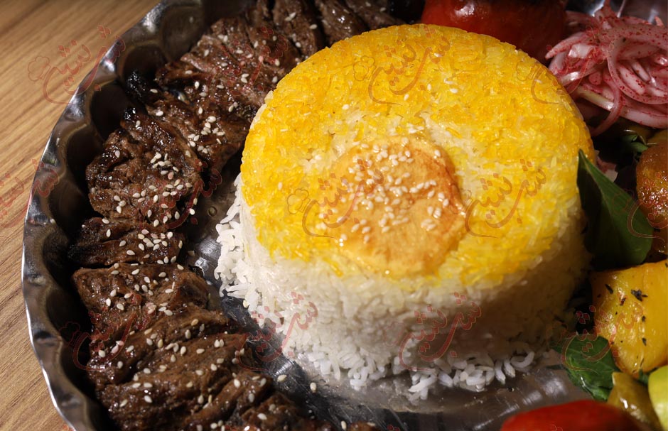 چـلـو کبـاب چـنـجـه (فیله گوساله) 